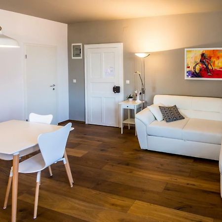 Apartment Festina Lente Rovinj Buitenkant foto